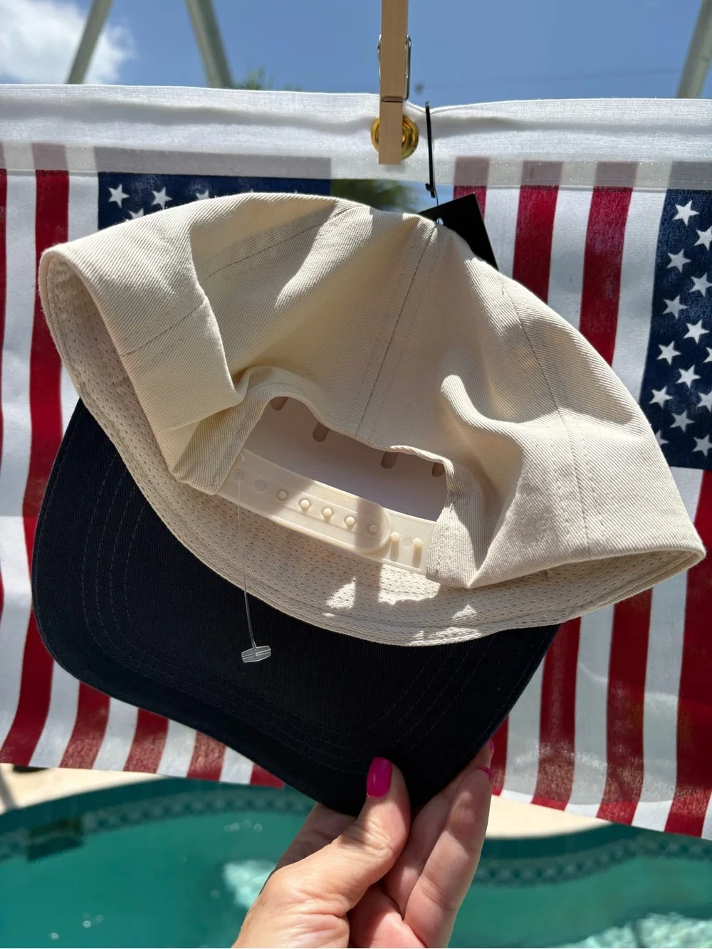 NWT!!!  USA American Honey Cream and Navy Trucker Hat!!! 🇺🇸🇺🇸🇺🇸❤️❤️❤️